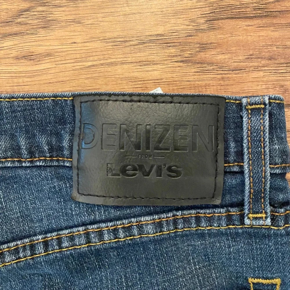 Denizen from Levi's 232 Slim Straight Jeans Mens 32x30 Medium Wash Blue Denim